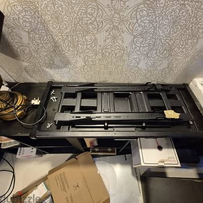 TV wall mount up to 100"