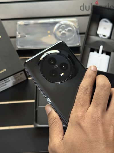 Honor Magic 5 5G (512GB/16GB RAM) for Sale or Exchange