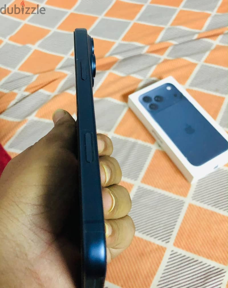 Apple - iPhone 17 Pro Max 2