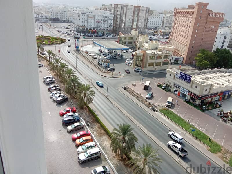offices for rent in al khuwair 162sqmeter view 2