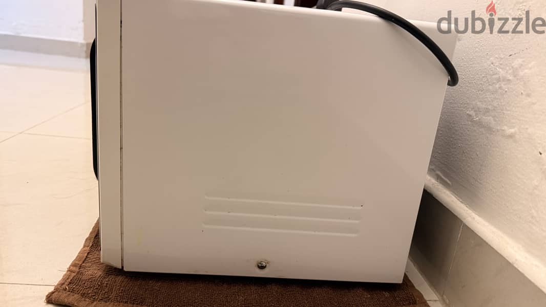 Microwave Oven 1
