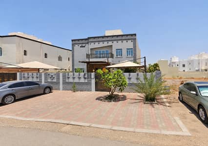 Villa For Sale in South MAabailah SR-HD-391