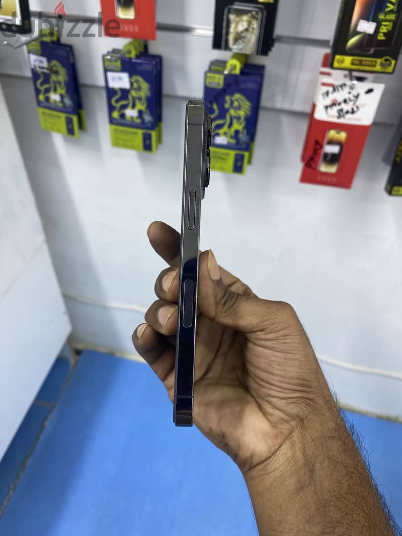Apple - iPhone 13 Pro 2