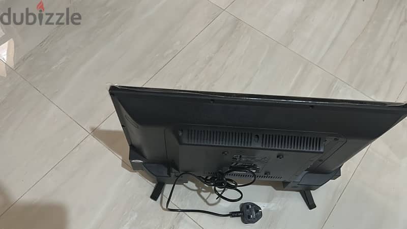for sale small  t v 2