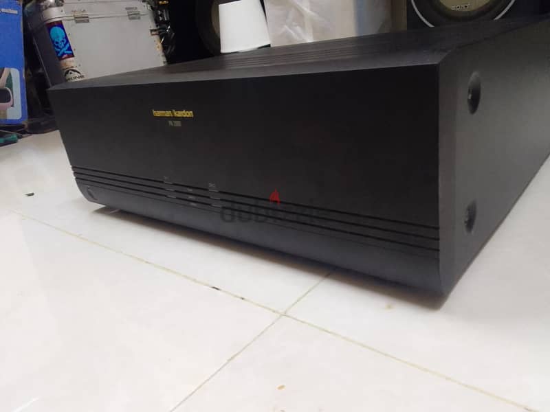 Harman kardan power amp 1
