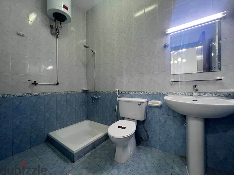 5 BR Well Maintained Spacious Villa in Qurum 13