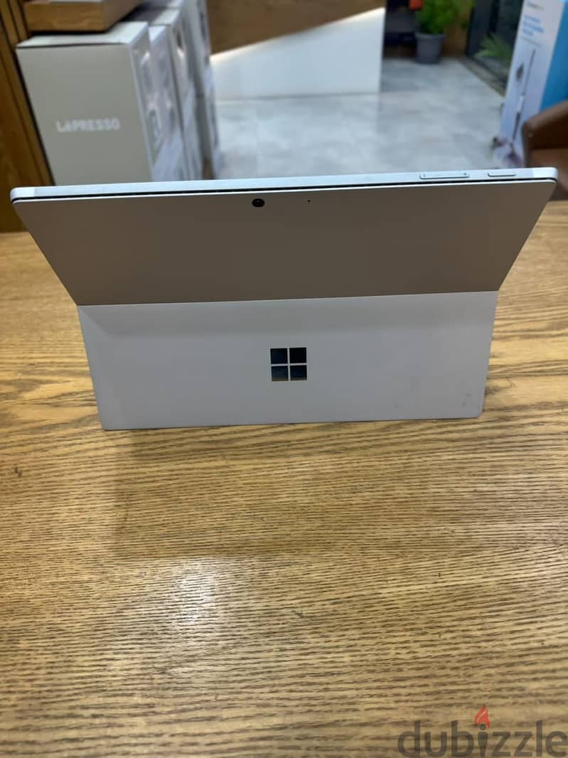 SURFACE PRO 7 i7-10th 16/256 12" T USED 4