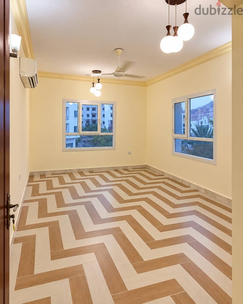 Villa for Rent in Bausher SR-IB-1890 3