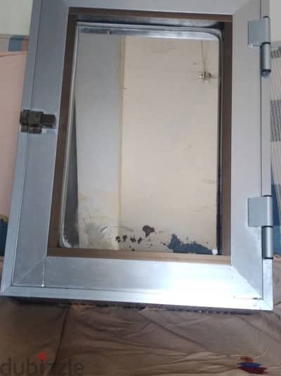 SOLID HEAVY DUTY ALUMINIUM BEDROOM OR BATHROOM MULTIPURPOSE CABINET EXCELLENT CONDITION