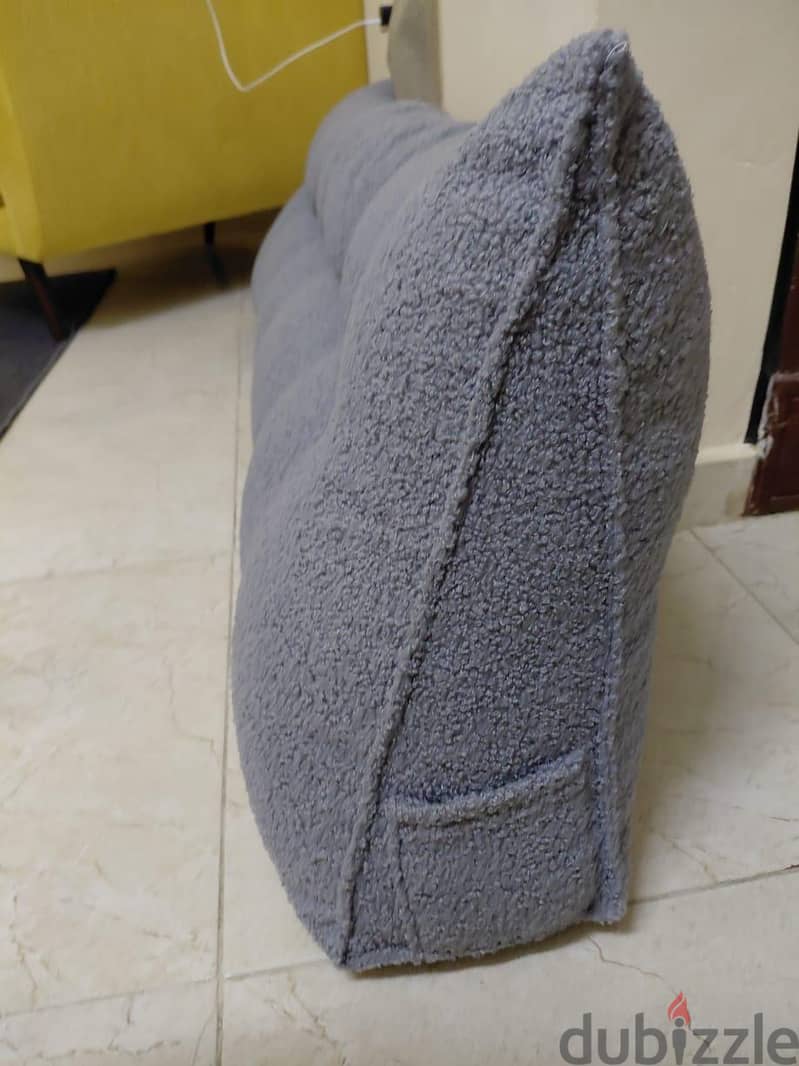 Larg back rest pillow 1