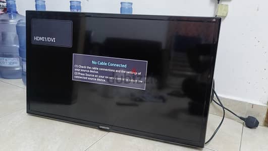 Samsung LED TV 32 inch available for sale