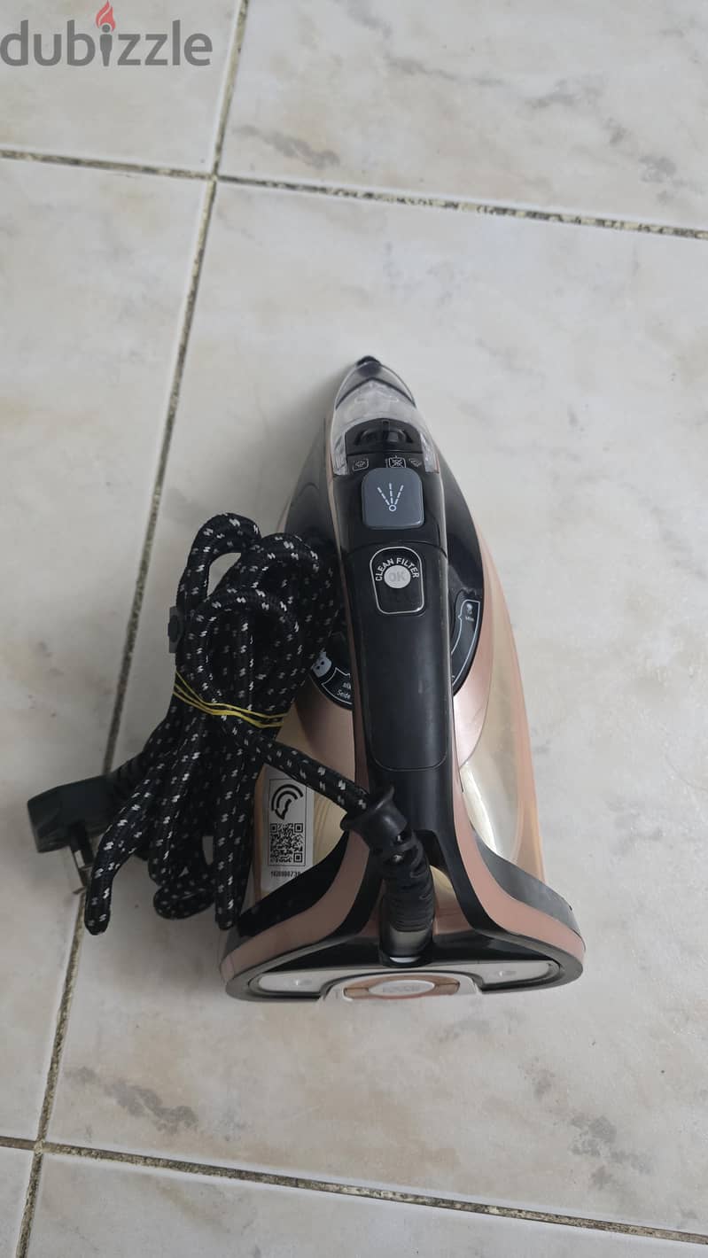 Tefal Steam Iron 2