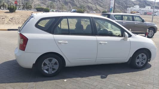 Kia Carens 2009
