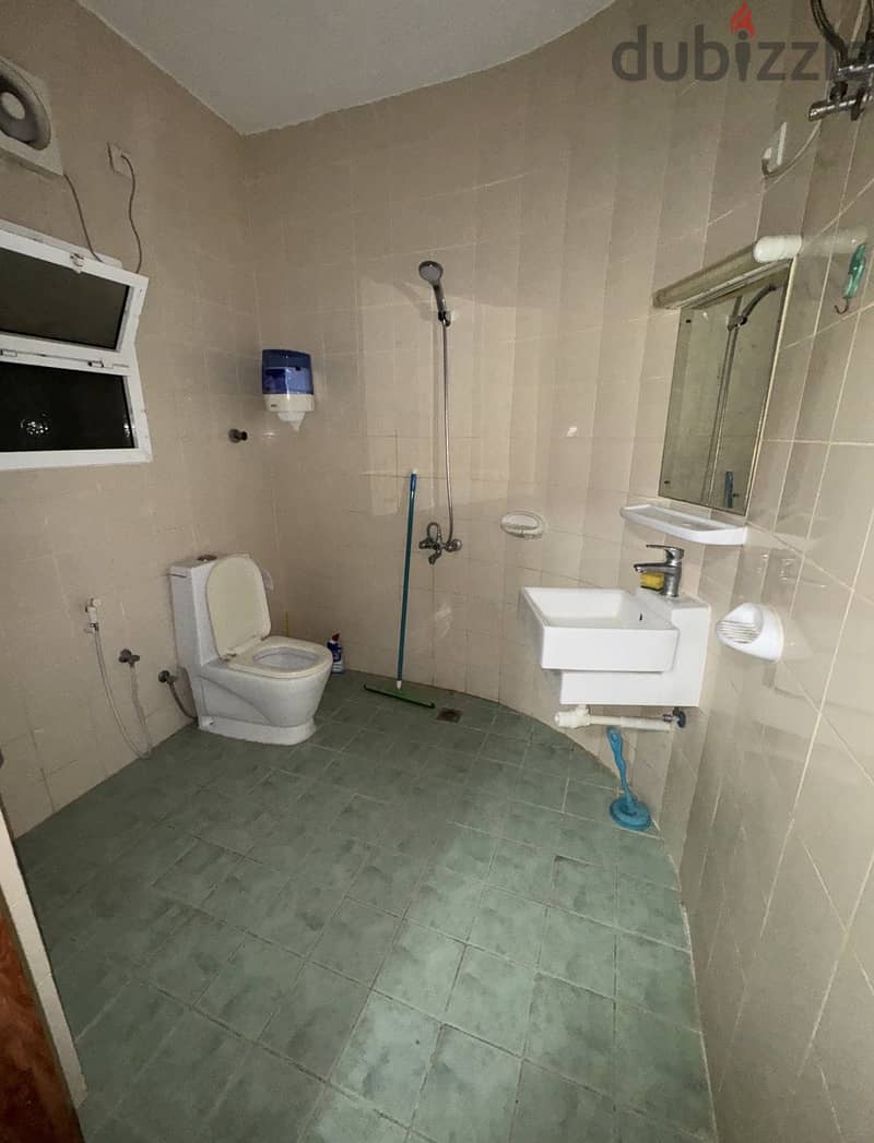 Room for rent 2
