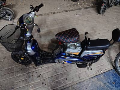electric scooter size 14 my WhatsApp 97658846