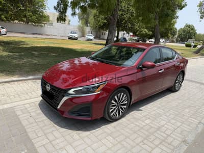 Nissan Altima 2024