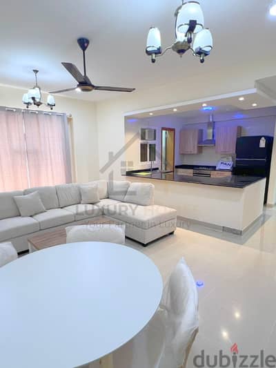 2 Bedroom Apartment For Rent in Bousher - شقة مفروشة من غرفتي نوم للإيجار في بوشر