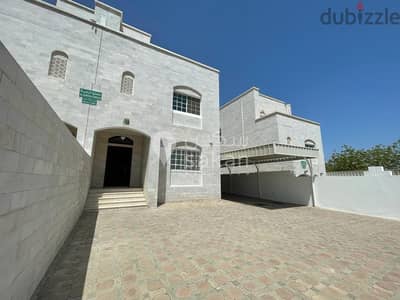 3 BR Well Maintained Villa in Al Qurum