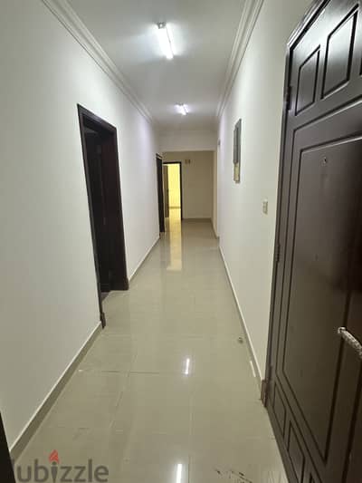 Well Maintained Apartment At Excellent Location connecting 18 nov strt