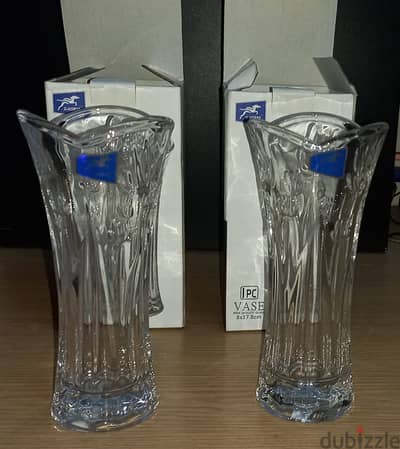 2 New flower vase 100% new