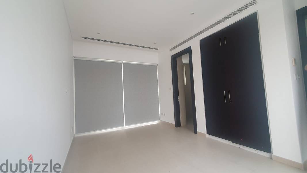 Spacious 3 Bedroom villa + Pool + Maidroom 7
