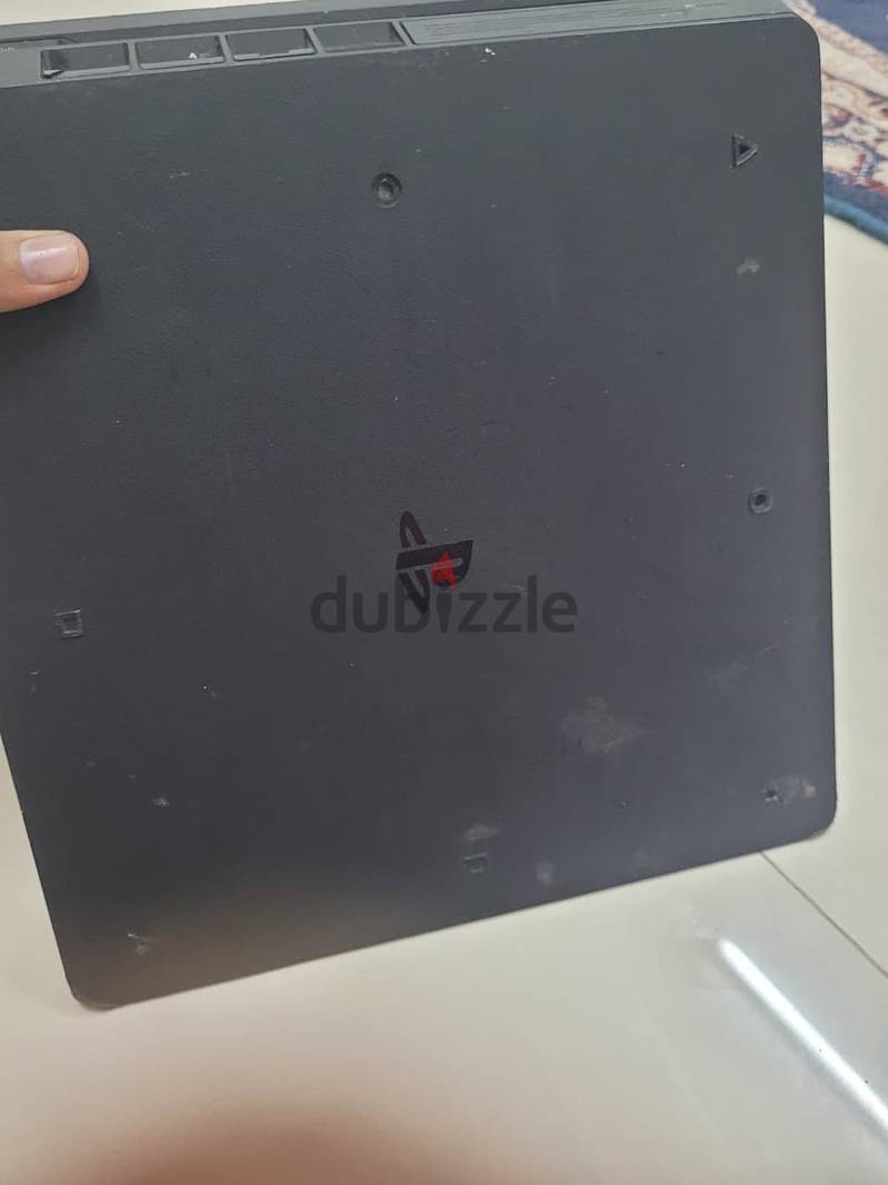 Ps4 slim edition 4