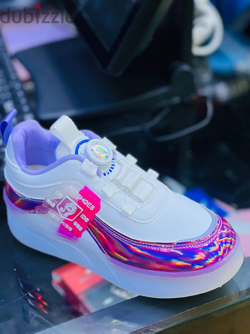 kids skating shoe with light 5