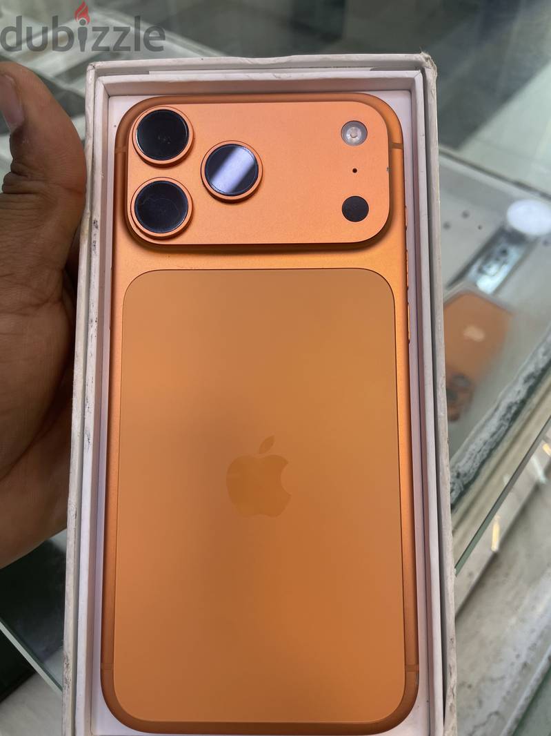 Apple - iPhone 17 Pro Max 1
