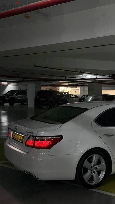 Lexus LS 460 2010