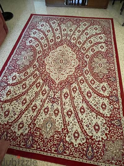 Carpet 9 ft x 7 ft