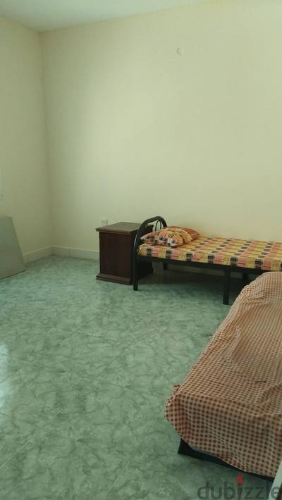 Room for rent in Ghubra near Makkah Hypermarket