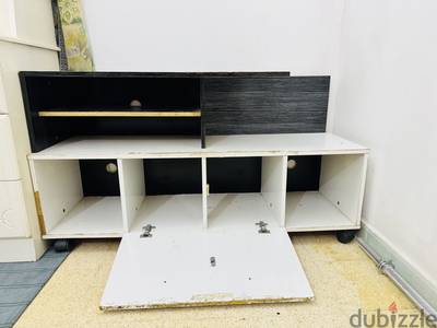 Tv table/ cabinet