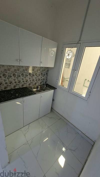 Studio for rent in azaiba ستوديو للايجار في عذيبه