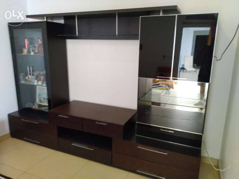 Stylish TV & Showcase Unit 3