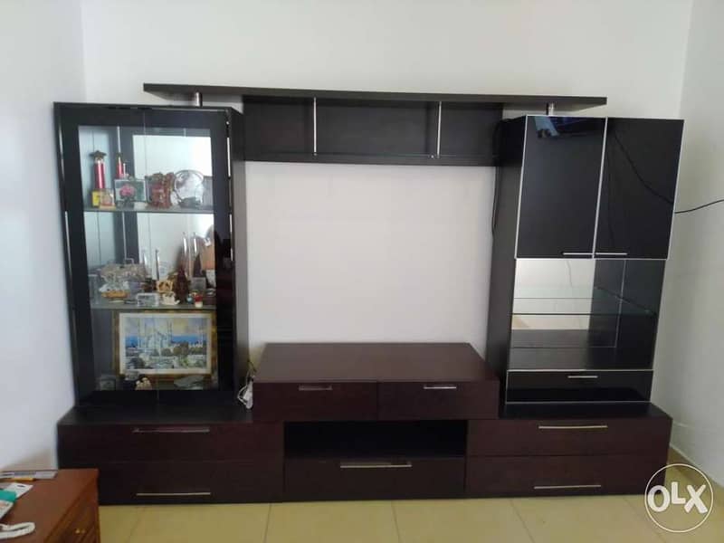 Stylish TV & Showcase Unit 5