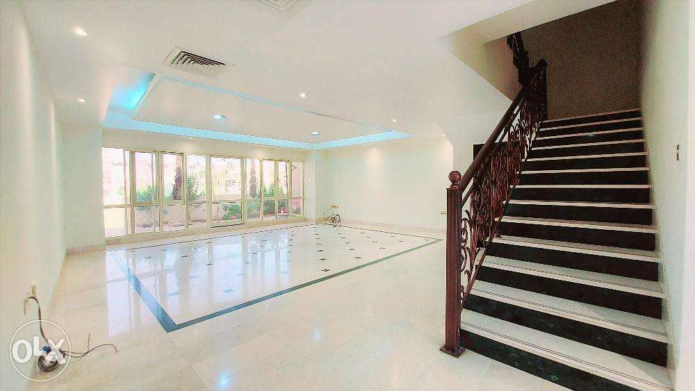 Beautiful pool Villa in Madinat Qaboos - British School Area 3