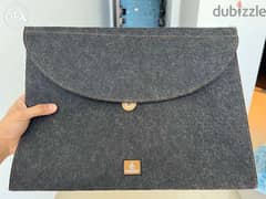 Laptop Holder from Emirates First Class 0