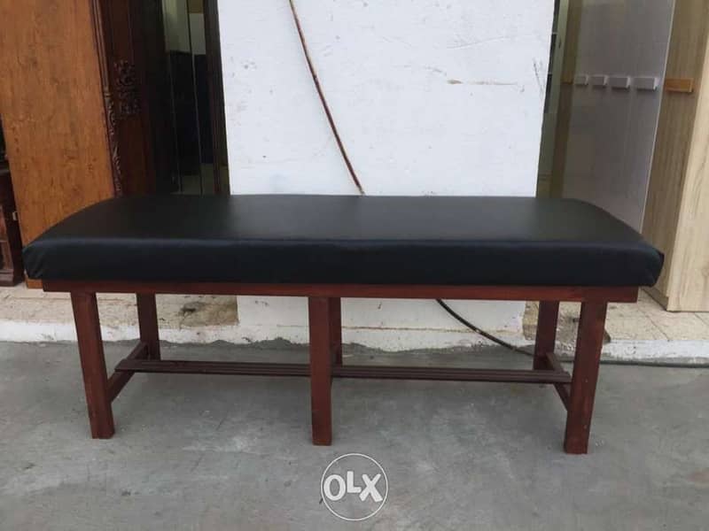 Massage table for sale at Mutrah 1