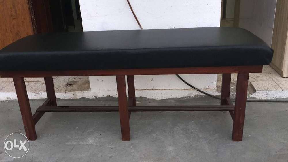 Massage table for sale at Mutrah 2