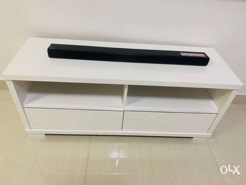 white tv unit / tv stand for sale 2