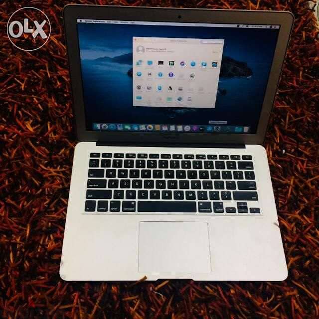 Mac book air core i7 4 GB Ram 256 GB SSD 5