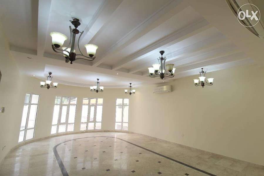 #REF 690) Villas in Compound for Rent in Shatti Al Qurum 1