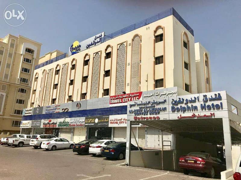 فرصة نادرة محل للايجار في شارع سوق الخوير Shop for rent in Al Khuwair 0