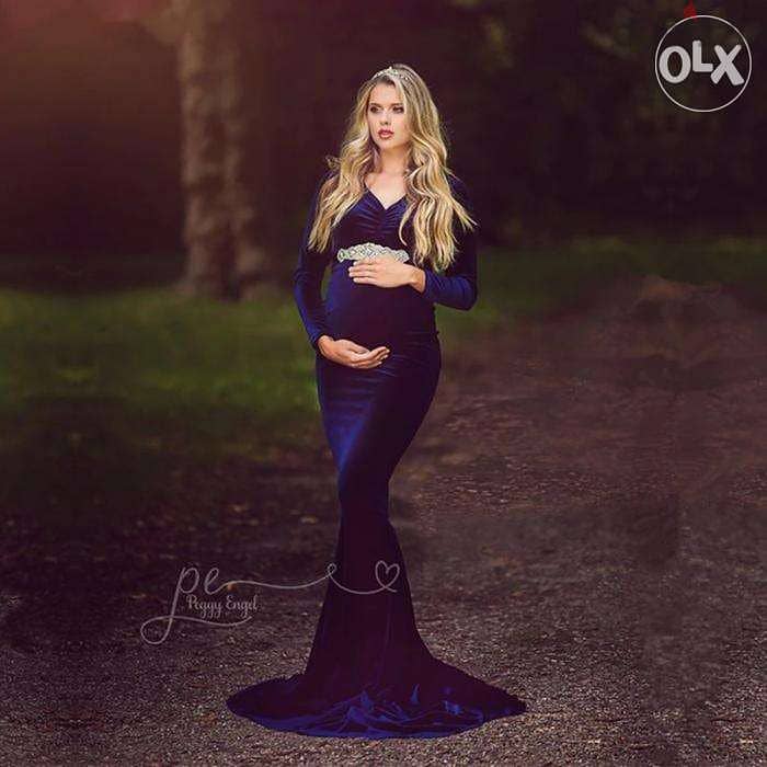 Maternity Velvet Dress For Sale 2