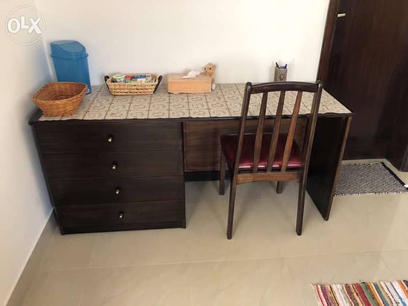 super king size bed set with 2 side tables and a dresser. 4
