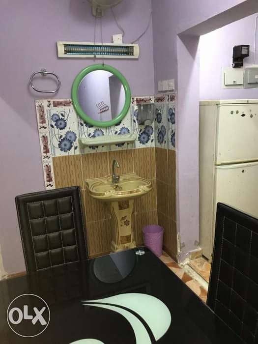 غرفه للايجار في سوق بركاء Room for  Rent in Barka 2