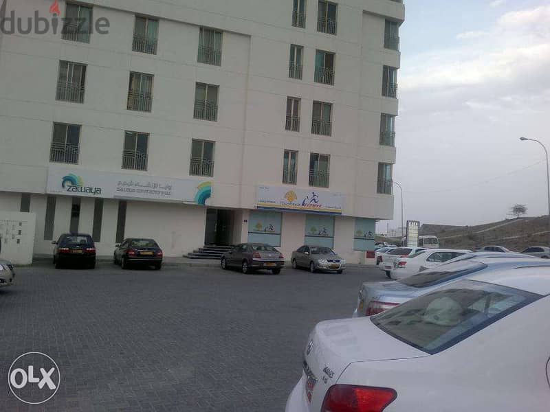 Amazing deal -2 BHK Residential Aprts in Al Khuwair 33 2