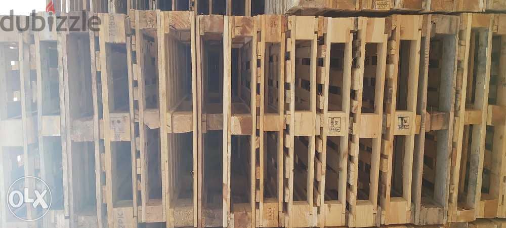 Used wooden and plastic pallets 1