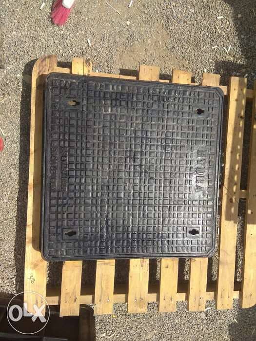 DI D400 man hole covers stock clearing 2