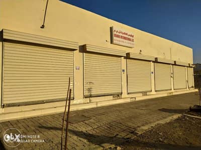 32 sqm space rooms with shutter available in Misfah